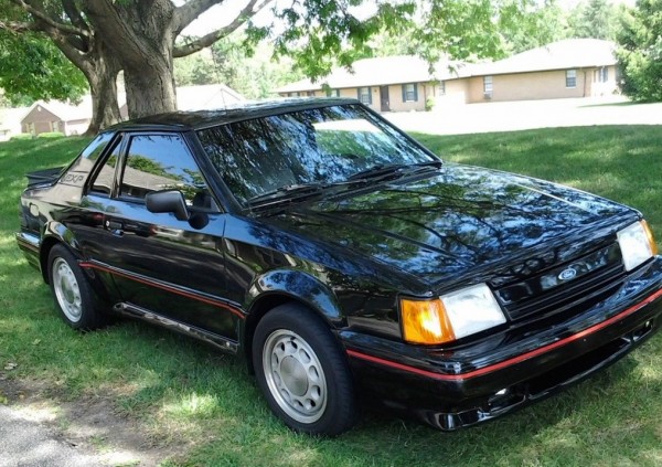 1988 Ford Escort EXP: Child of the 80s