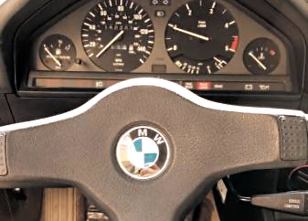 1986 BMW 325ES Dash